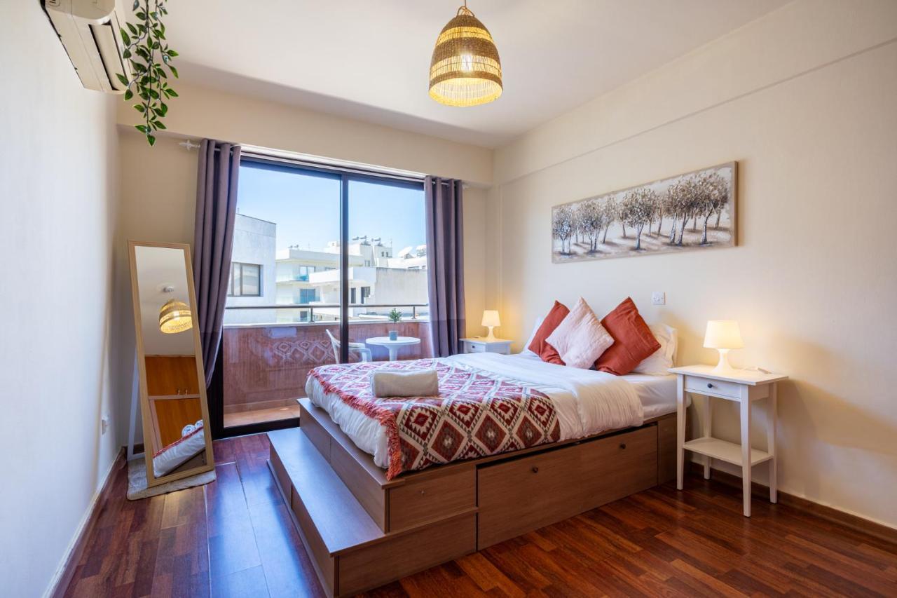 Celine'S 2 Bedrooms Apartment In Larnaca Center 外观 照片