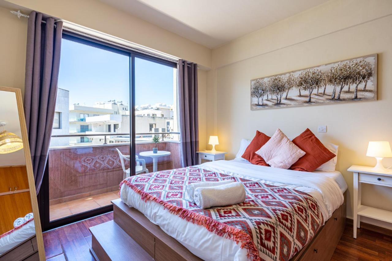 Celine'S 2 Bedrooms Apartment In Larnaca Center 外观 照片