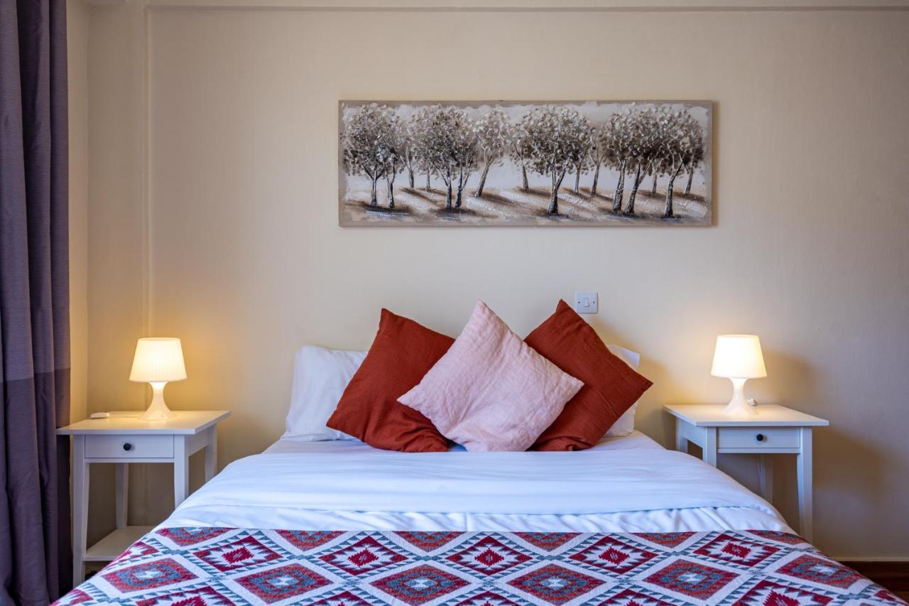 Celine'S 2 Bedrooms Apartment In Larnaca Center 外观 照片